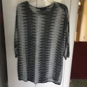 Black & white tunic
